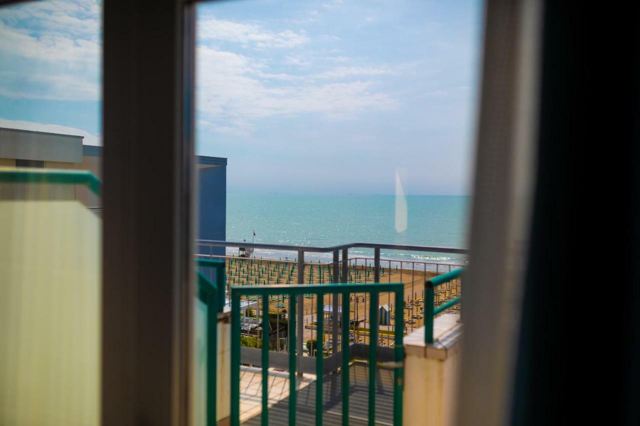 Hotel Kennedy Lido di Jesolo Zewnętrze zdjęcie